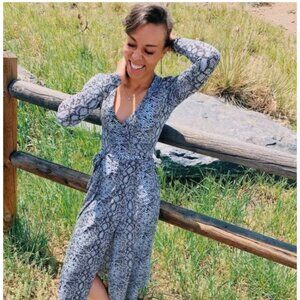 NWT Good American M (2) 8 Runaround Wrap Dress Snake Skin Python Midi Stretch